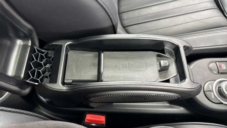 MINI Hatchback 135kW Cooper S Level 3 33kWh 3dr Auto Electric Hatchback